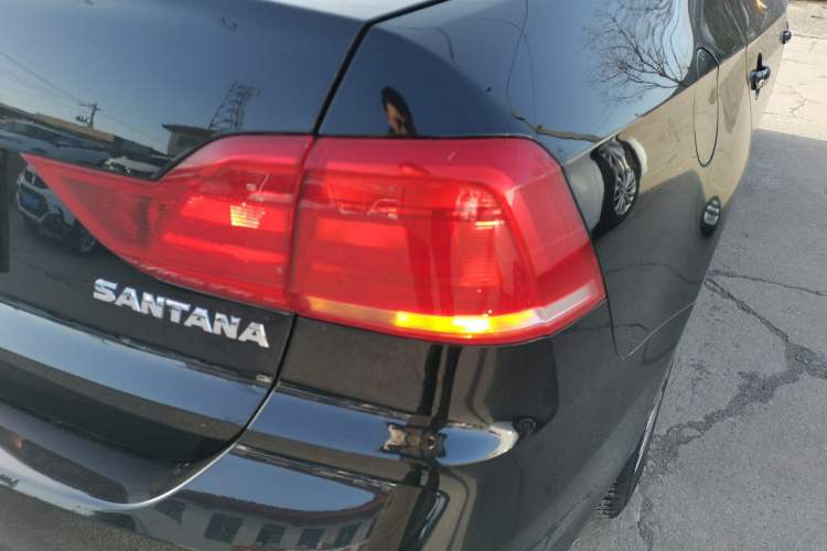 Used Volkswagen Santana 2016 1.4L Manual Fashion Edition Exterior 6