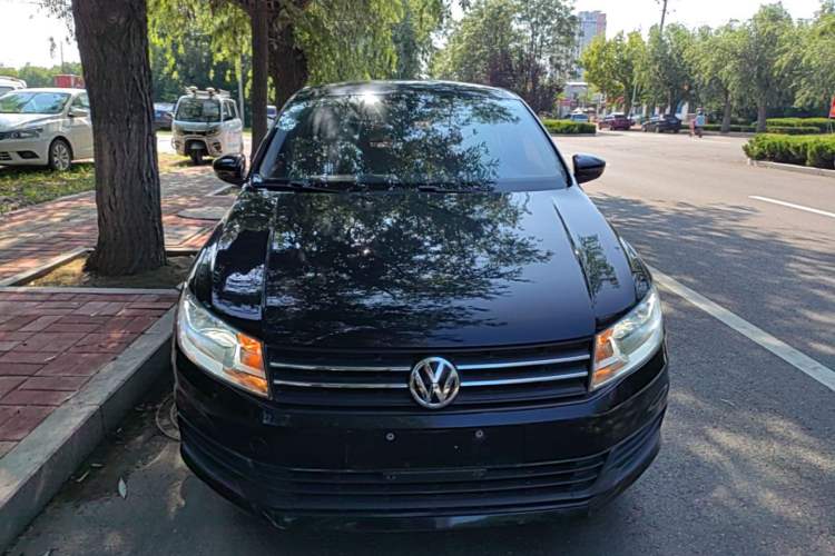Used Volkswagen Santana 2016 1.6L Manual Fashion Edition Front