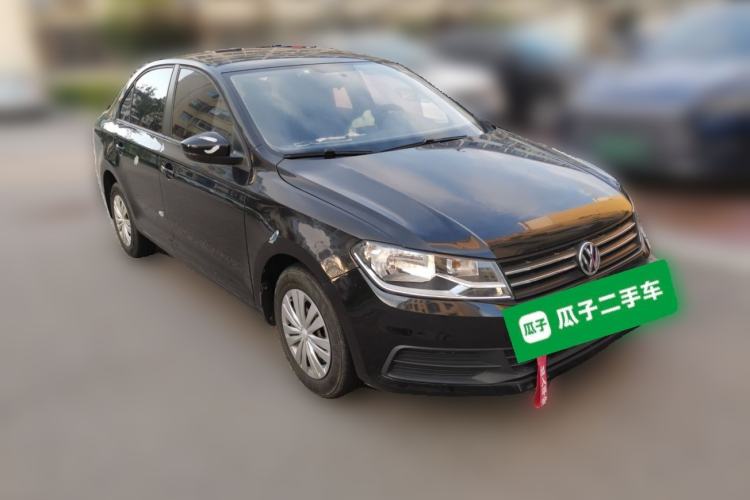 Used Volkswagen Santana 2016 1.4L Manual Fashion Edition Front Right 45 Deg