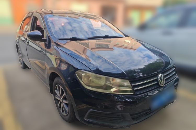 Used Volkswagen Santana 2016 1.6L Manual Fashion Edition Front Right 45 Deg