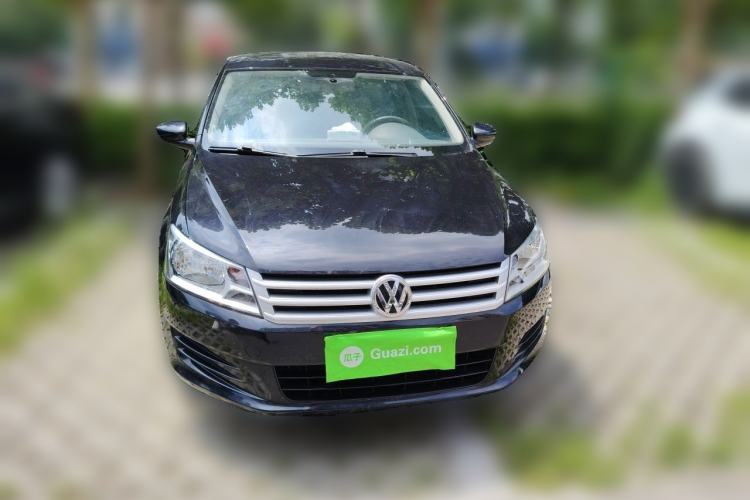 Used Volkswagen Santana 2016 1.6L Manual Fashion Edition Front Right 45 Deg