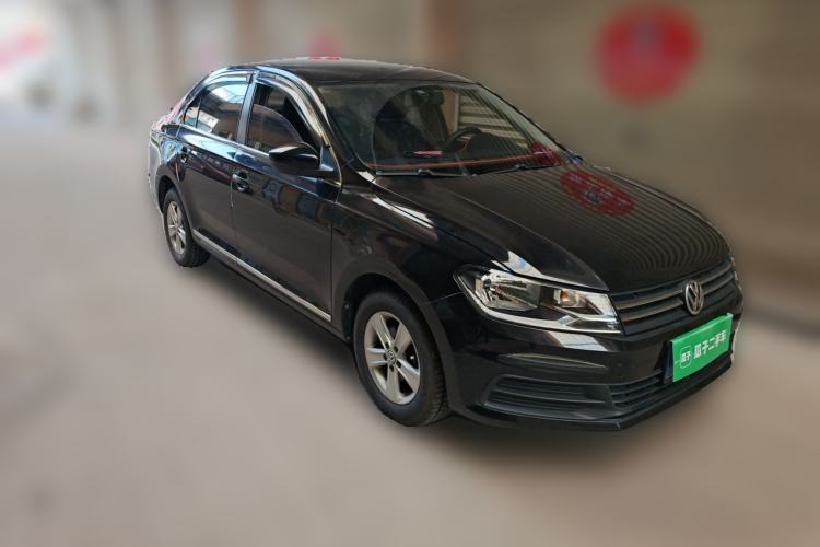 Used Volkswagen Santana 2016 1.4L Manual Fashion Edition Front Right 45 Deg
