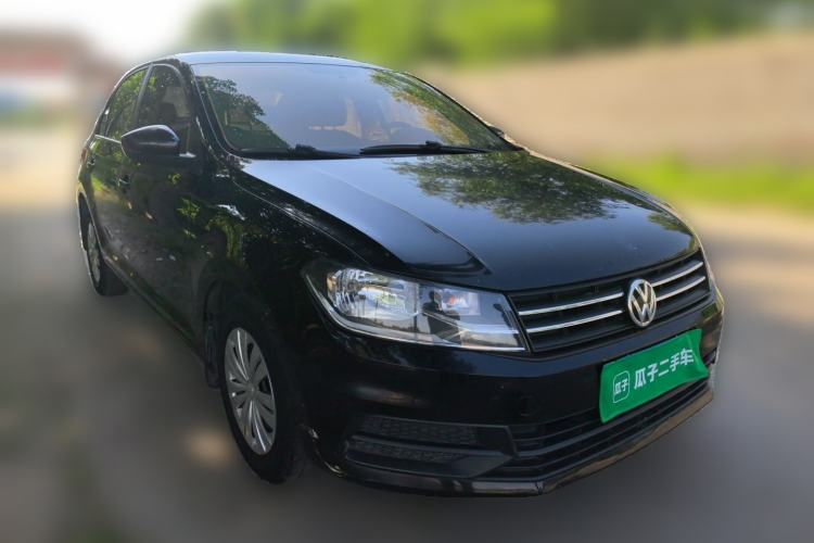 Used Volkswagen Santana 2016 1.6L Manual Fashion Edition Front Right 45 Deg