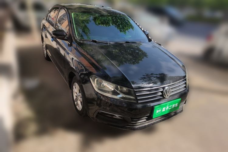 Used Volkswagen Santana 2016 1.4L Manual Fashion Edition Front Right 45 Deg