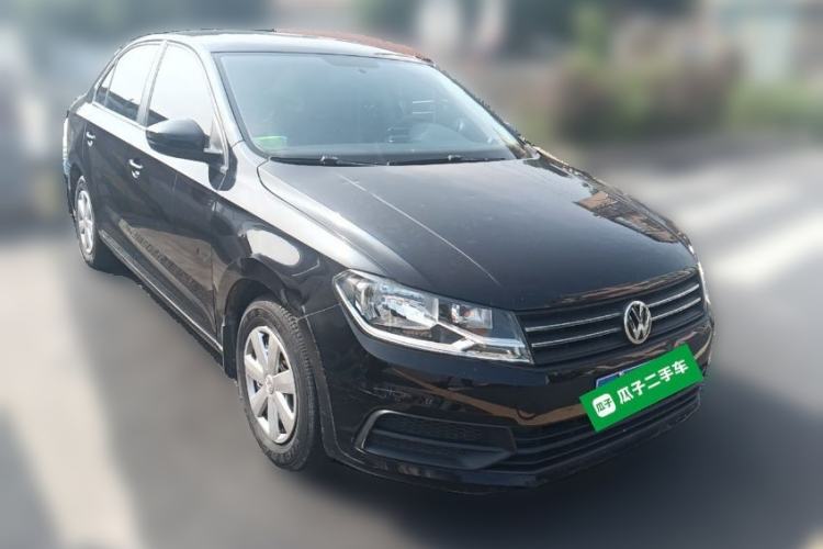 Used Volkswagen Santana 2016 1.4L Manual Fashion Edition Front Right 45 Deg