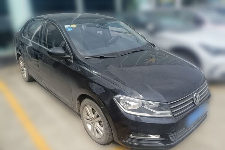 Used Volkswagen Santana 2016 1.6L Manual Comfort Edition Front Right 45 Deg