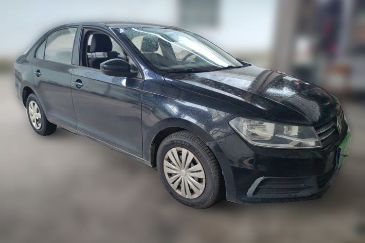 Used Volkswagen Santana 2016 1.6L Manual Fashion Edition Front Right 45 Deg