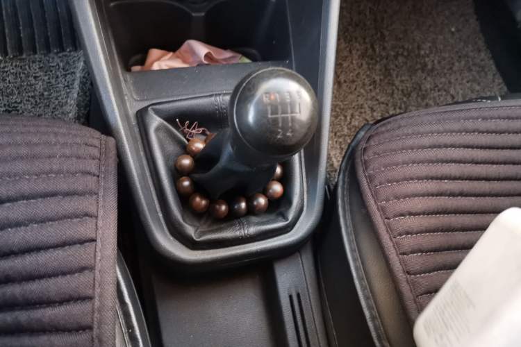 Used Volkswagen Santana 2016 1.4L Manual Fashion Edition Gear Lever
