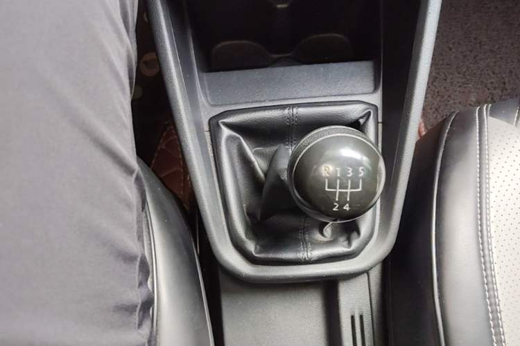 Used Volkswagen Santana 2016 1.4L Manual Fashion Edition Gear Lever