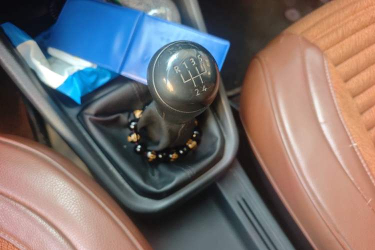 Used Volkswagen Santana 2016 1.4L Manual Fashion Edition Gear Lever