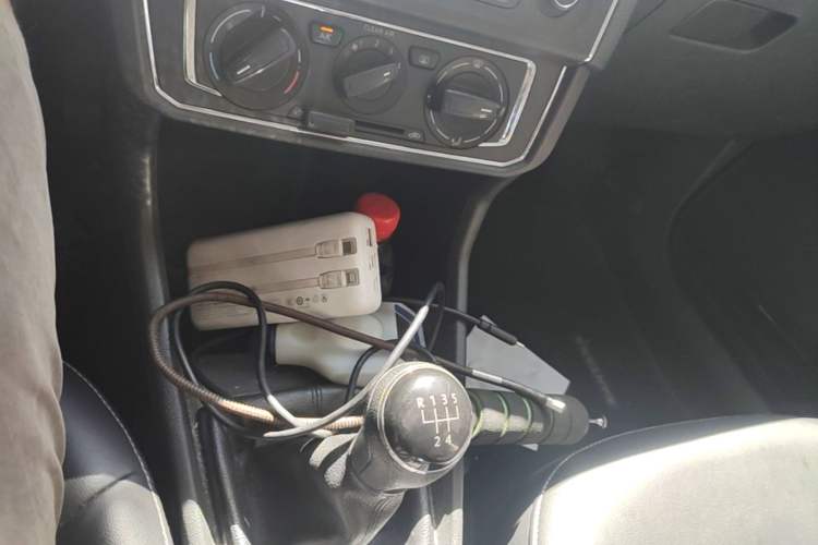 Used Volkswagen Santana 2016 1.6L Manual Comfort Edition Gear Lever