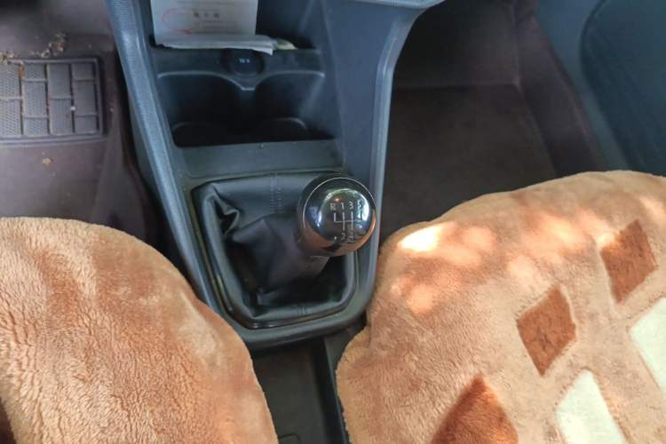 Used Volkswagen Santana 2016 1.4L Manual Fashion Edition Gear Lever