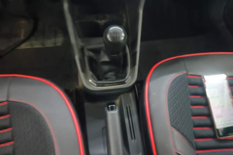 Used Volkswagen Santana 2016 1.4L Manual Fashion Edition Gear Lever