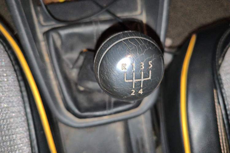 Used Volkswagen Santana 2016 1.4L Manual Fashion Edition Gear Lever