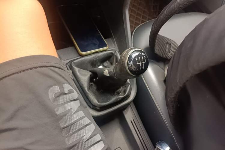 Used Volkswagen Santana 2016 1.6L Manual Comfort Edition Gear Lever