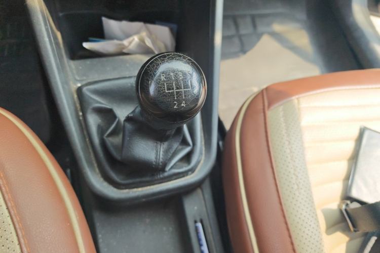 Used Volkswagen Santana 2016 1.4L Manual Fashion Edition Gear Lever