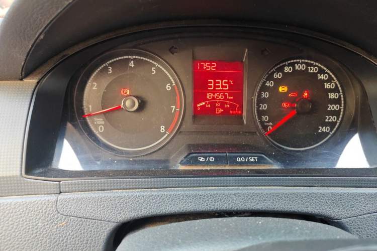 Used Volkswagen Santana 2016 1.6L Manual Fashion Edition Instrument Cluster