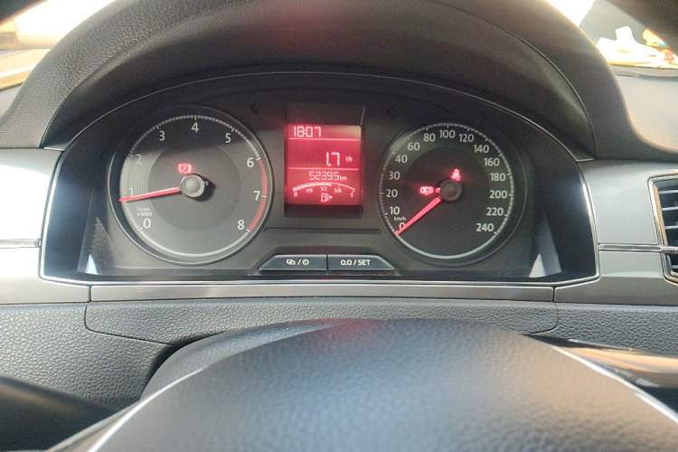 Used Volkswagen Santana 2016 1.6L Manual Comfort Edition Instrument Cluster