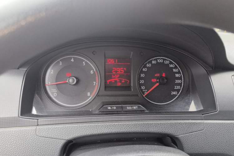 Used Volkswagen Santana 2016 1.6L Manual Fashion Edition Instrument Cluster