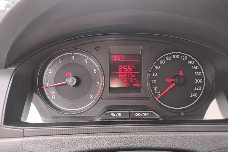 Used Volkswagen Santana 2016 1.4L Manual Fashion Edition Instrument Cluster