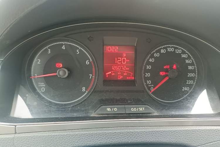 Used Volkswagen Santana 2016 1.6L Manual Comfort Edition Instrument Cluster