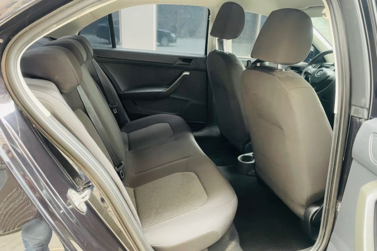 Used Volkswagen Santana 2016 1.4L Manual Fashion Edition Interior 4