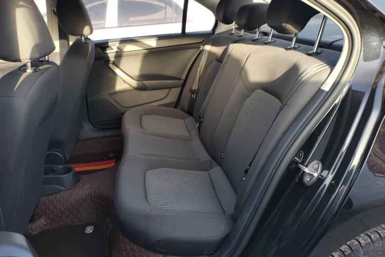 Used Volkswagen Santana 2016 1.4L Manual Fashion Edition Interior 4