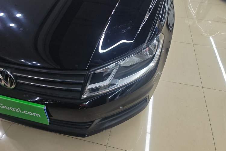 Used Volkswagen Santana 2016 1.6L Automatic Fashion Edition Left Front Headlight