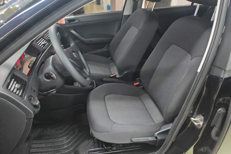 Used Volkswagen Santana 2016 1.6L Automatic Fashion Edition Left Front Seat