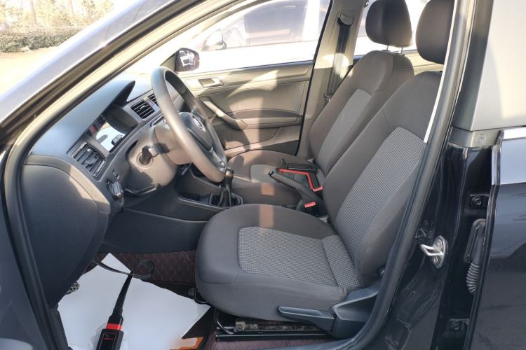Used Volkswagen Santana 2016 1.4L Manual Fashion Edition Left Front Seat