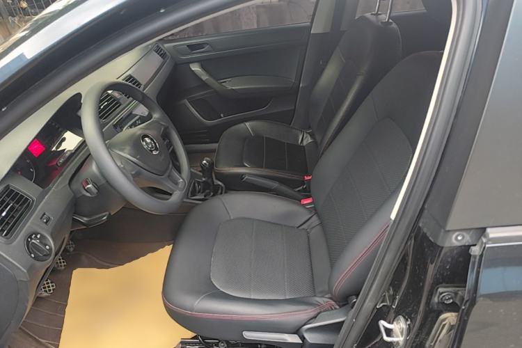 Used Volkswagen Santana 2016 1.4L Manual Fashion Edition Left Front Seat