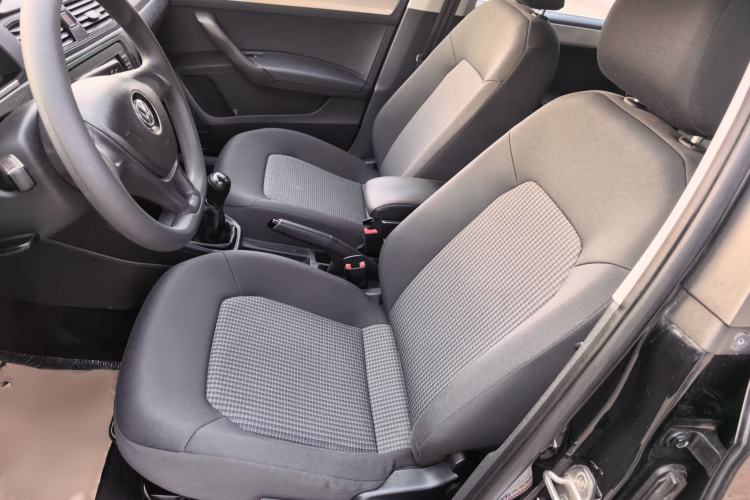 Used Volkswagen Santana 2016 1.6L Manual Fashion Edition Left Front Seat