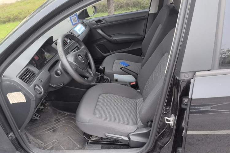 Used Volkswagen Santana 2016 1.6L Manual Fashion Edition Left Front Seat