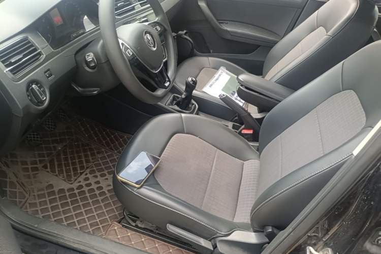 Used Volkswagen Santana 2016 1.6L Manual Comfort Edition Left Front Seat