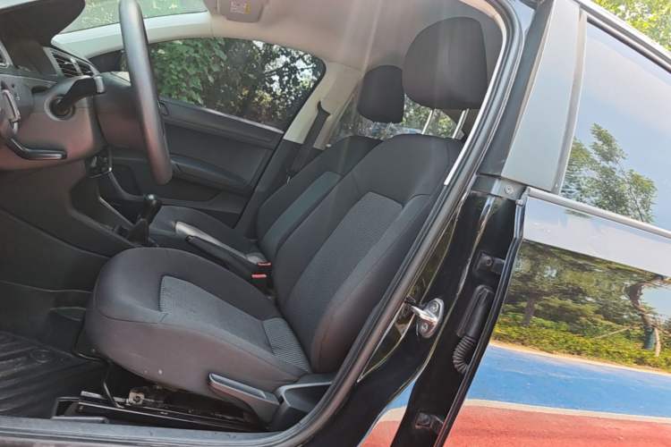 Used Volkswagen Santana 2016 1.4L Manual Fashion Edition Left Front Seat