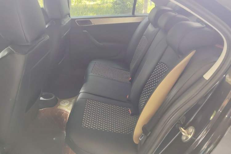 Used Volkswagen Santana 2016 1.4L Manual Fashion Edition Left Rear Seat