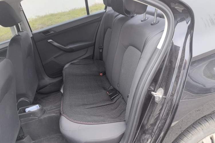 Used Volkswagen Santana 2016 1.6L Manual Fashion Edition Left Rear Seat
