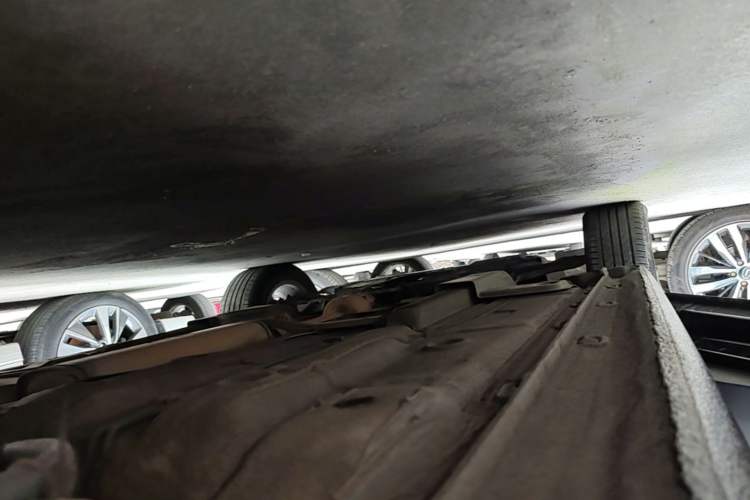 Used Volkswagen Santana 2016 1.6L Manual Comfort Edition Left Side Sill