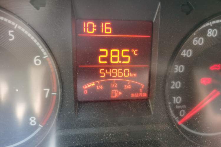 Used Volkswagen Santana 2016 1.6L Manual Fashion Edition Odometer Close Up