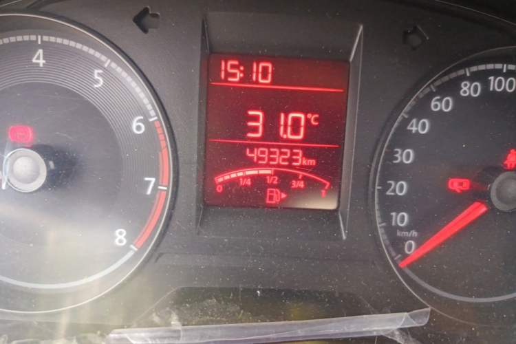 Used Volkswagen Santana 2016 1.4L Manual Fashion Edition Odometer Close Up
