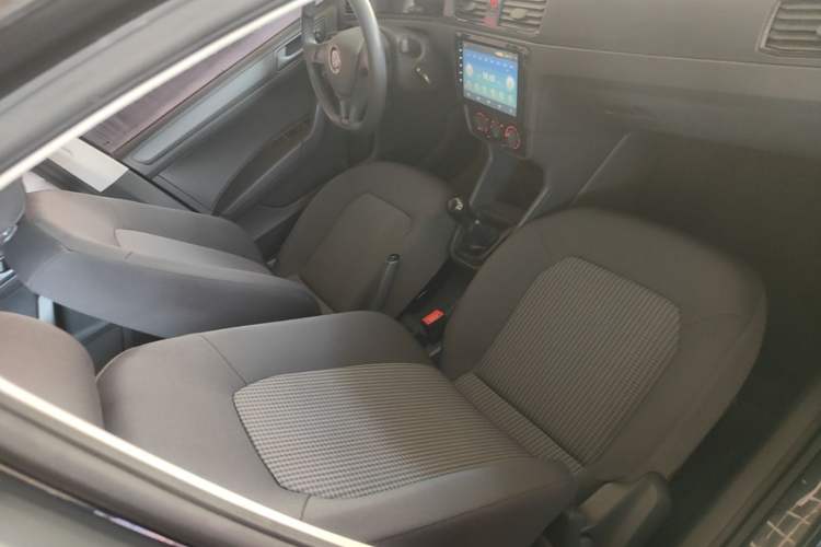 Used Volkswagen Santana 2016 1.4L Manual Fashion Edition Right Front Seat