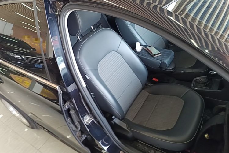 Used Volkswagen Santana 2016 1.6L Automatic Comfort Edition Right Front Seat