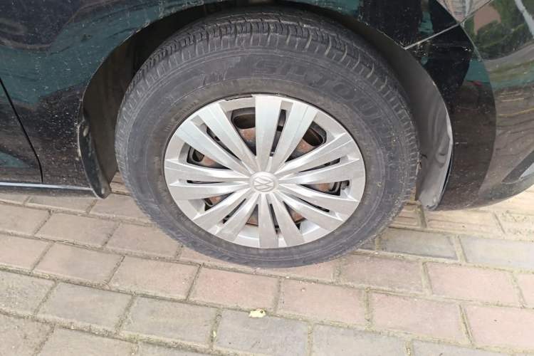 Used Volkswagen Santana 2016 1.4L Manual Fashion Edition Right Front Wheel Hub