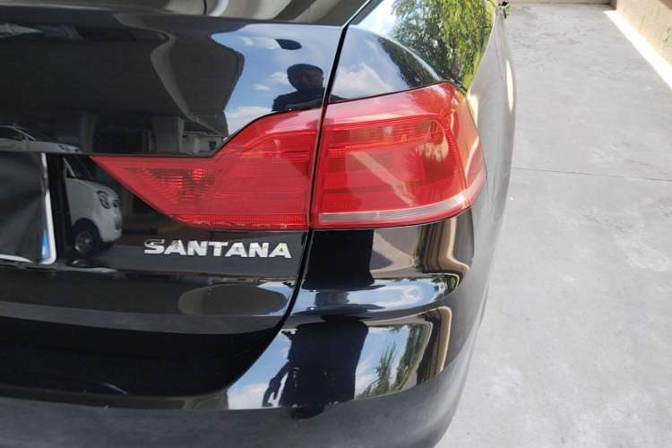 Used Volkswagen Santana 2016 1.4L Manual Fashion Edition Right Rear Taillight