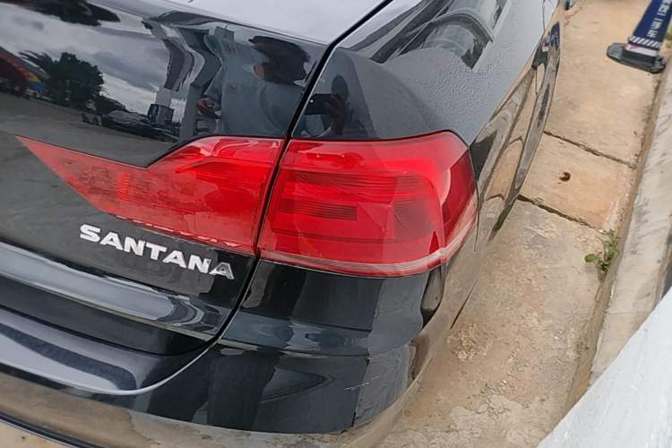 Used Volkswagen Santana 2016 1.4L Manual Fashion Edition Right Rear Taillight