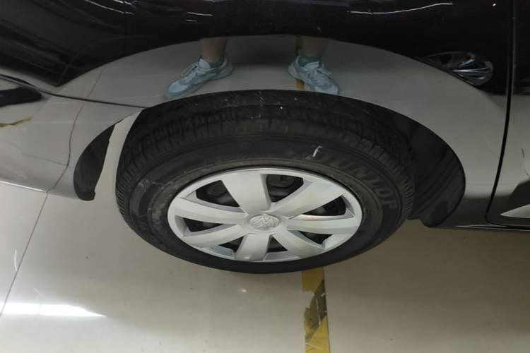 Used Volkswagen Santana 2016 1.6L Automatic Fashion Edition Right Rear Wheel Hub