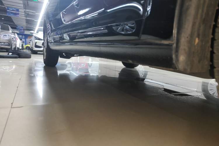 Used Volkswagen Santana 2016 1.6L Automatic Fashion Edition Right Side Sill