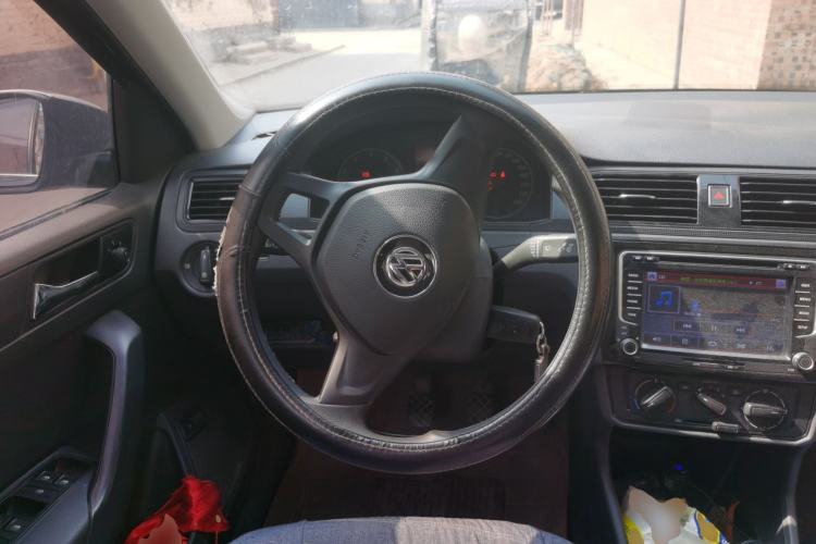 Used Volkswagen Santana 2016 1.6L Manual Fashion Edition Steering Wheel
