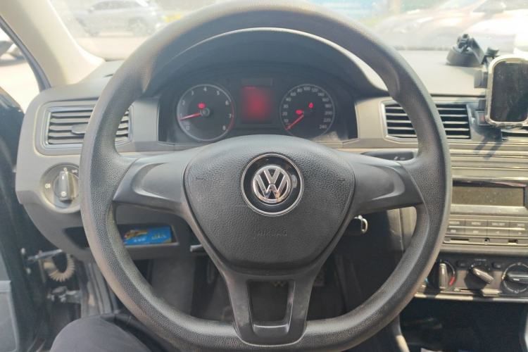 Used Volkswagen Santana 2016 1.4L Manual Fashion Edition Steering Wheel