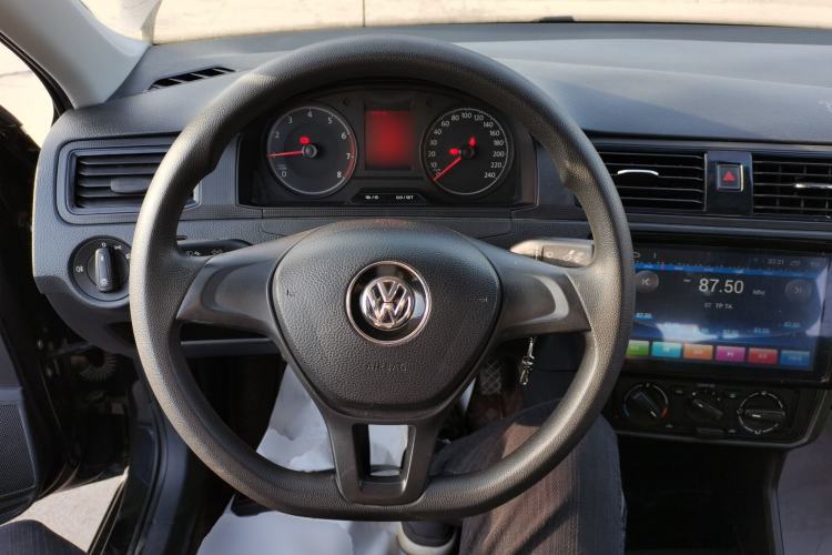 Used Volkswagen Santana 2016 1.4L Manual Fashion Edition Steering Wheel